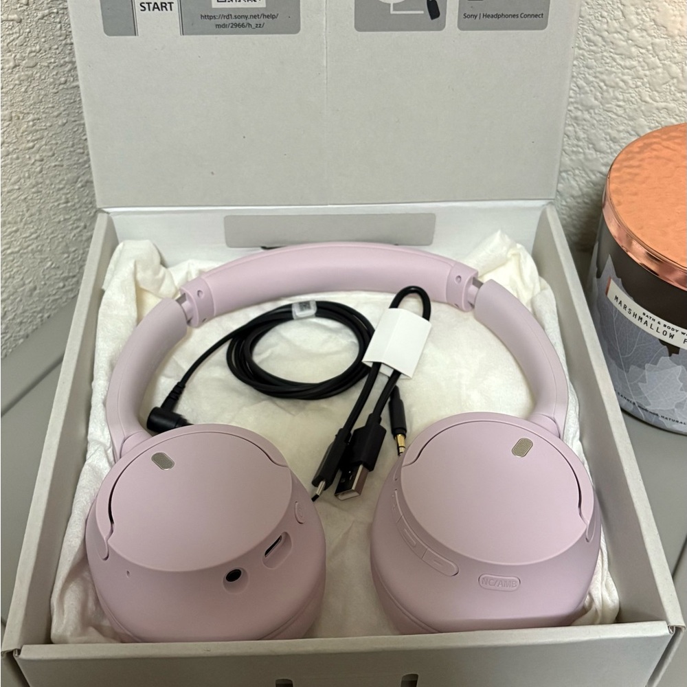 BRAND NEW SONY HEADPHONES